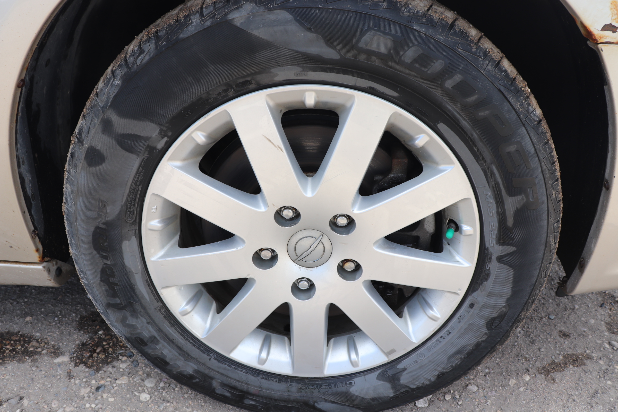 2013 Chrysler Town & Country (R)(E)(7) Touring - 14