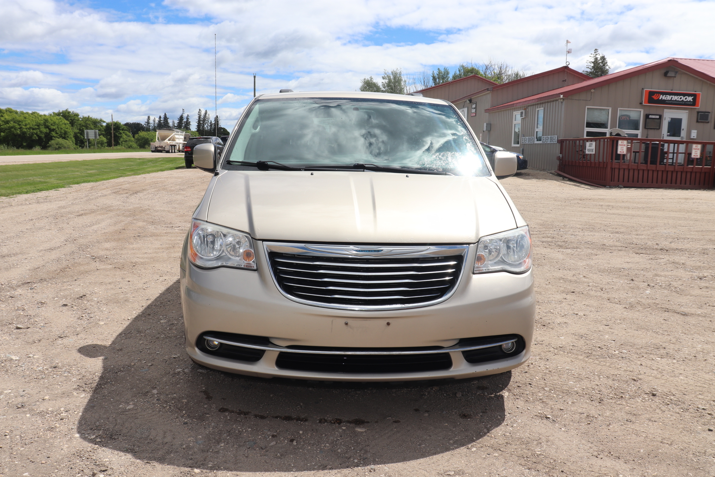 2013 Chrysler Town & Country (R)(E)(7) Touring - 3