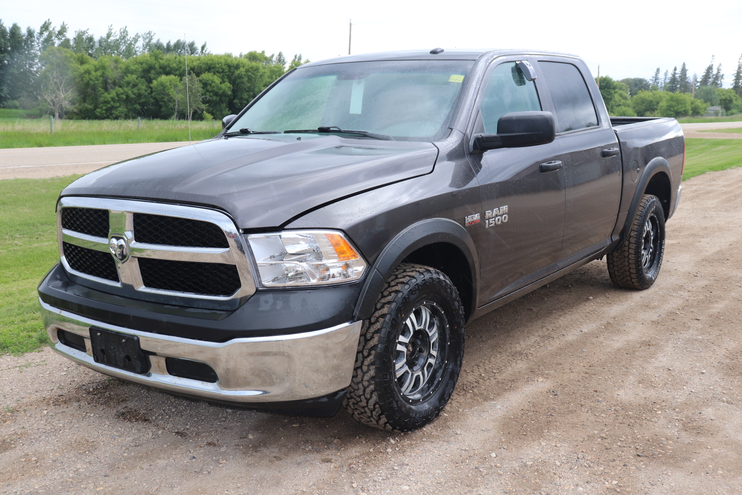 2017 RAM 1500 (G)(M)(6) Tradesman 4WD - 9