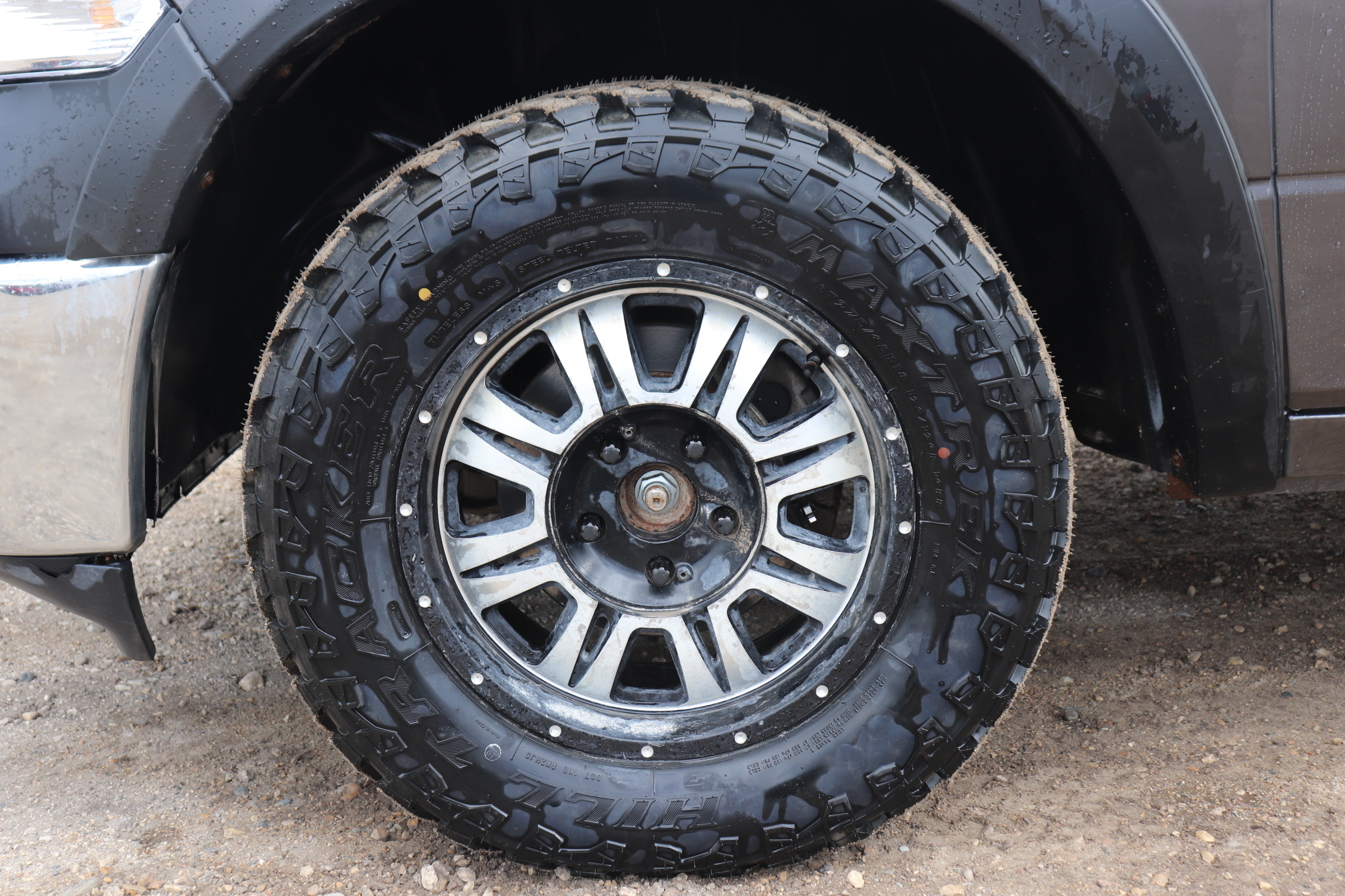 2017 RAM 1500 (G)(M)(6) Tradesman 4WD - 10