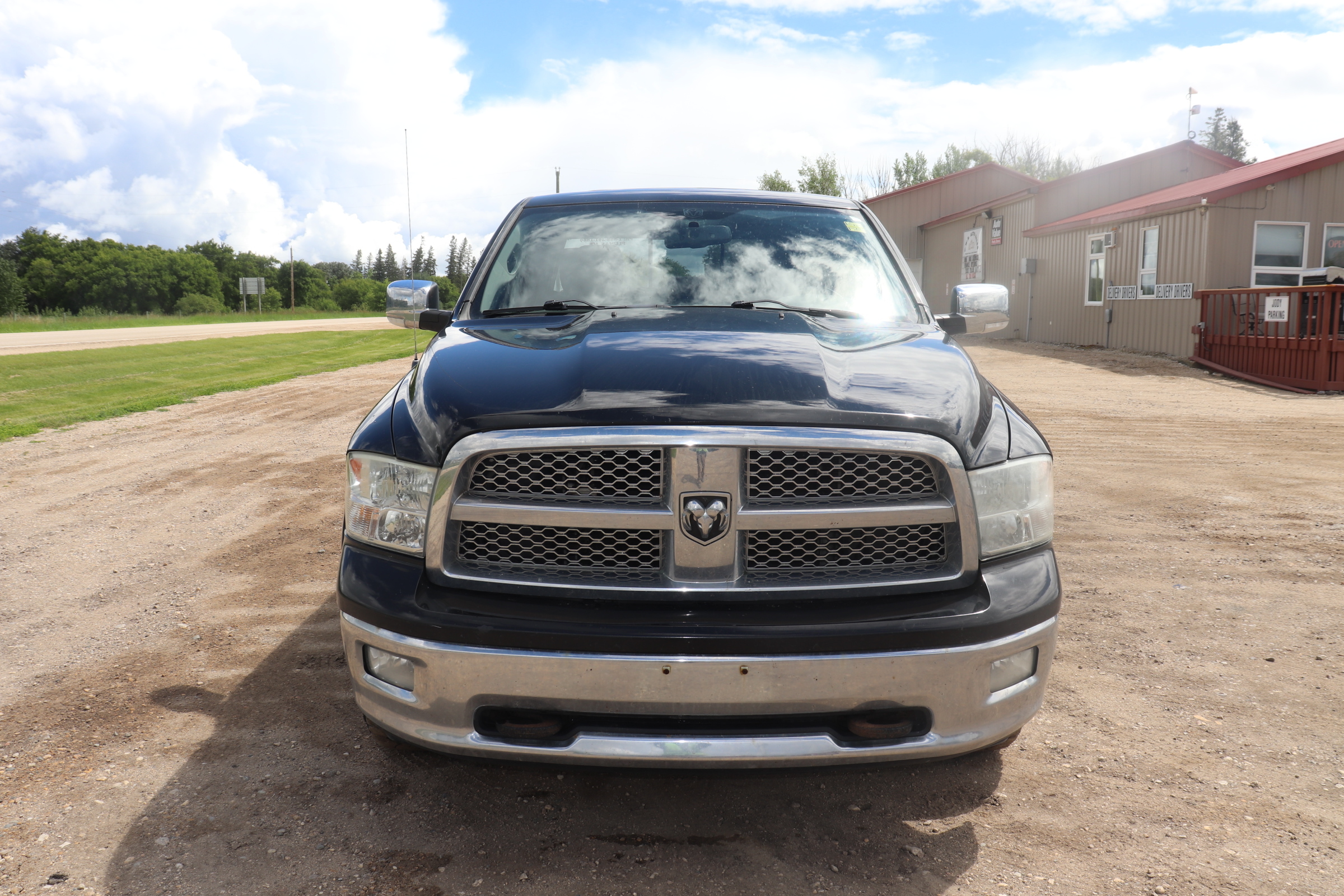 2012 RAM 1500 (R)(J)(6) Laramie Crew Cab 4WD - 3