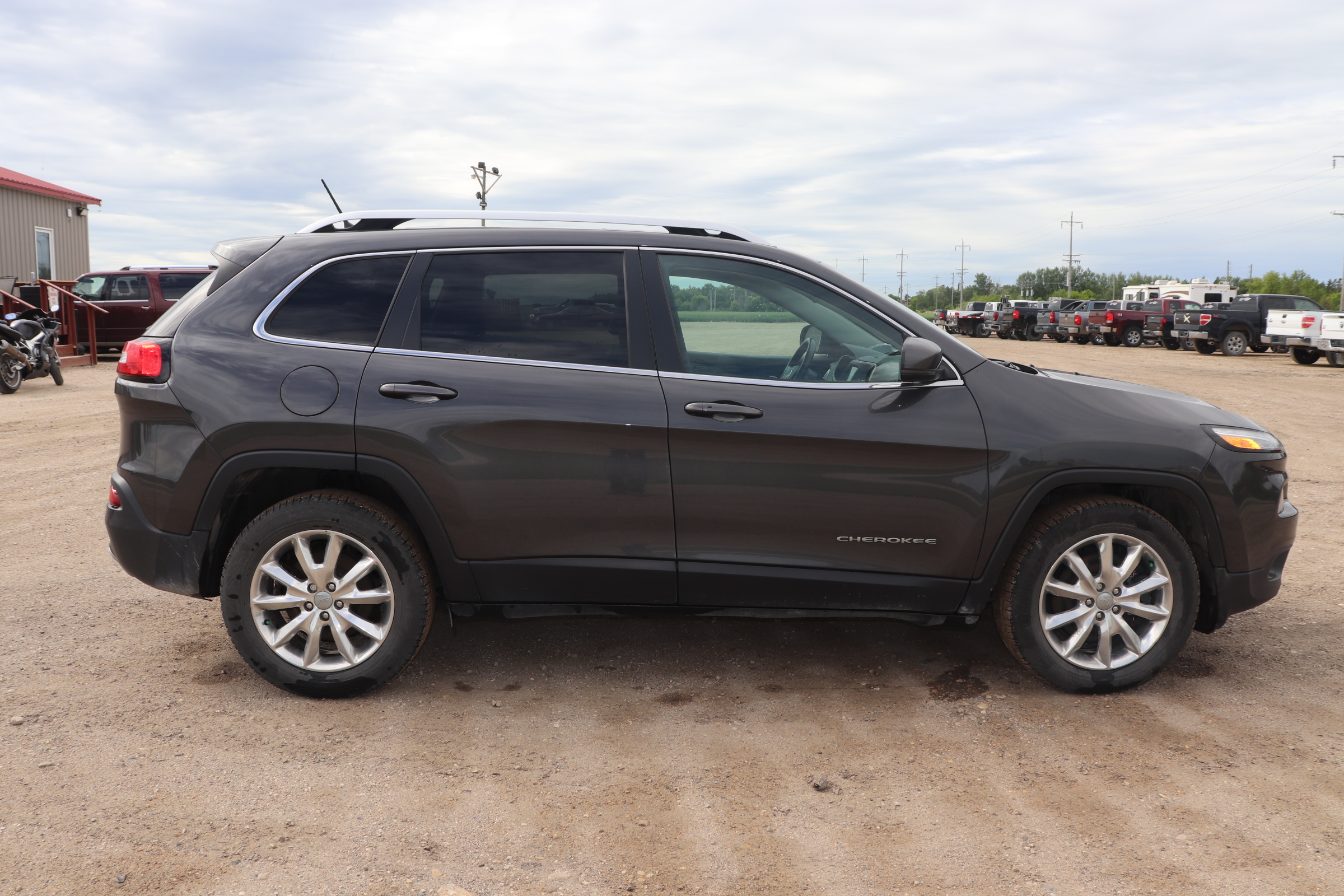 2015 Jeep Cherokee (R)(I)(5) Limited 4WD - 4