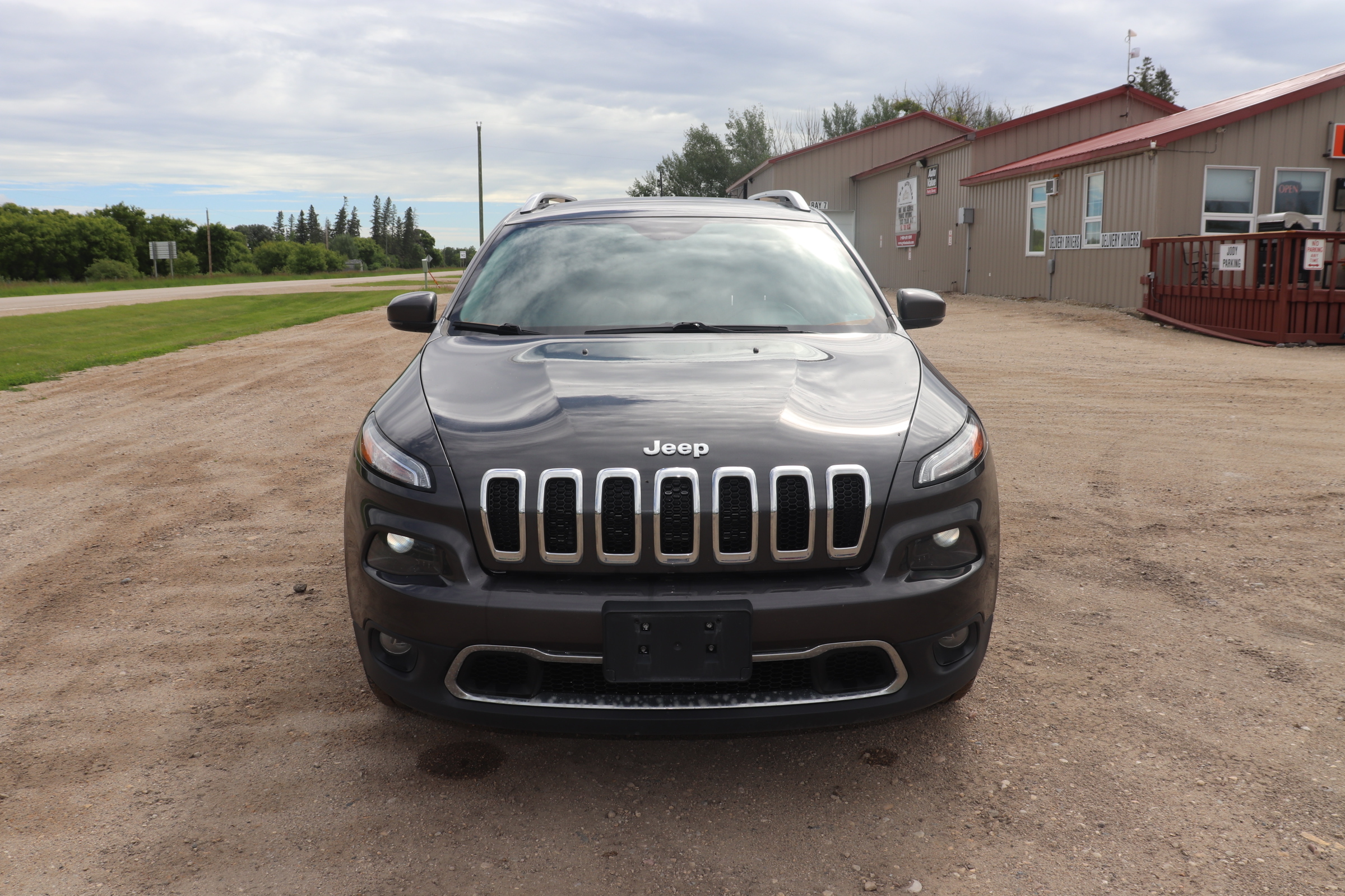 2015 Jeep Cherokee (R)(I)(5) Limited 4WD - 3