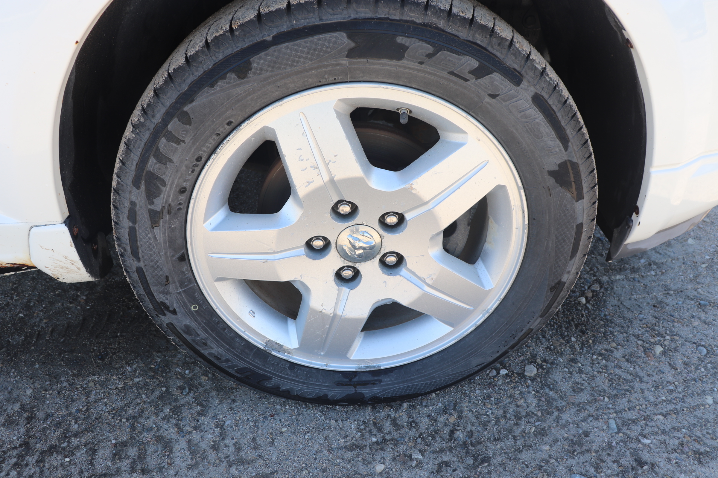 2008 Dodge Caliber (R)(C)(5) SXT - 13
