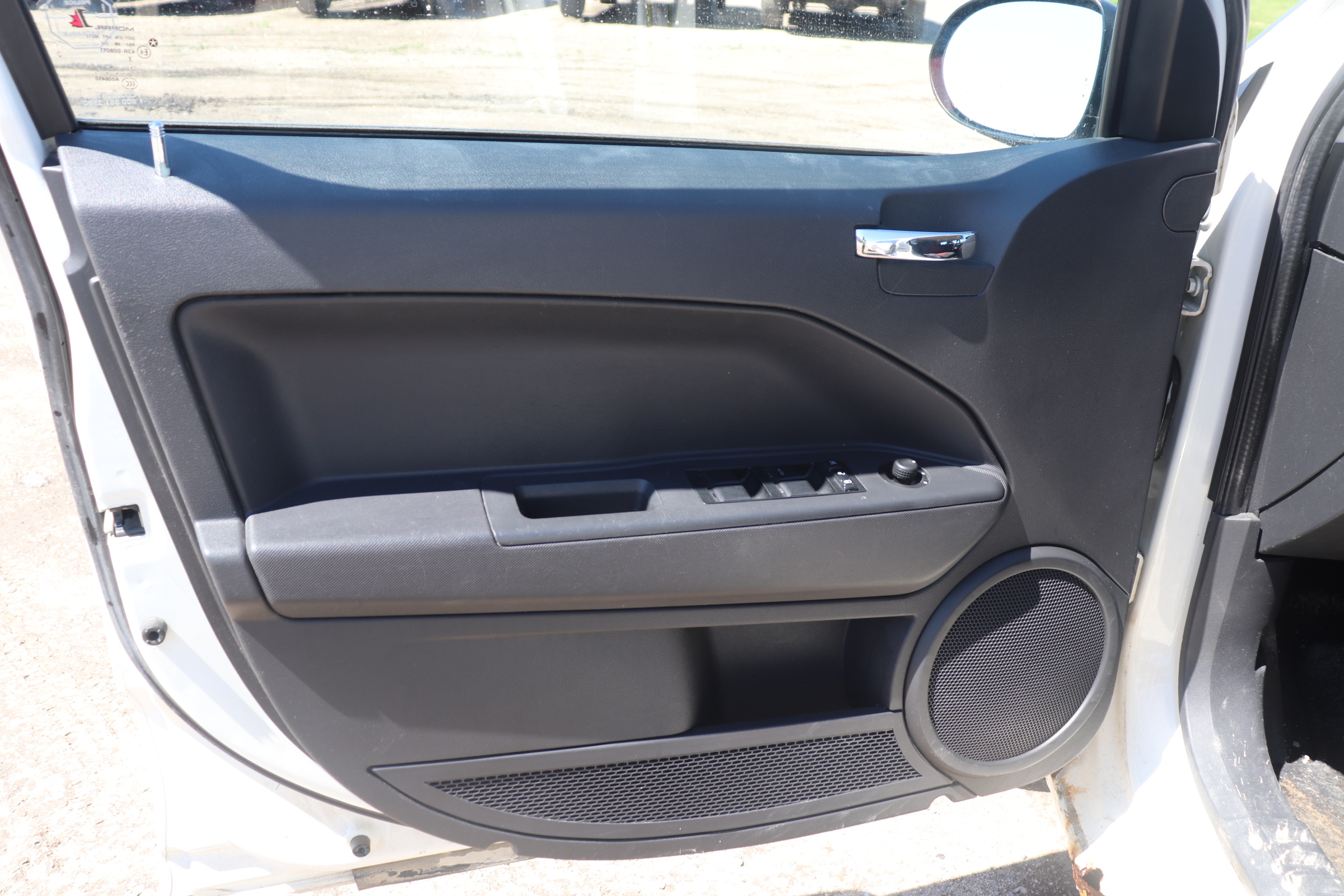 2008 Dodge Caliber (R)(C)(5) SXT - 9