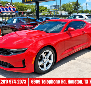 2020 Chevrolet Camaro 1LT Coupe photo 1
