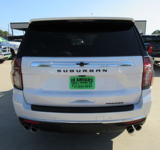 2022 Chevrolet Suburban Premier 4WD photo 6