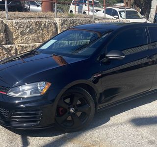 2015 Volkswagen GTI S 6M 2-Door photo 1
