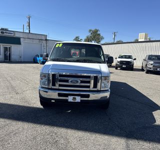 2008 Ford Econoline E350 Super Duty Extended photo 3