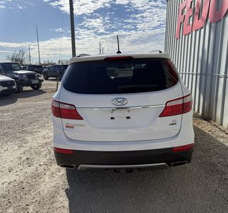 2014 Hyundai Santa Fe XL AWD photo 3