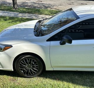 2019 Subaru Impreza 2.0i CVT 5-Door photo 10