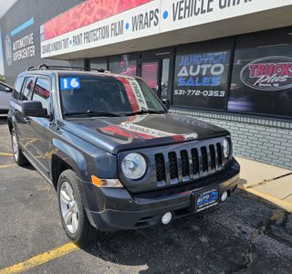 2016 Jeep Patriot Latitude 4WD photo 2