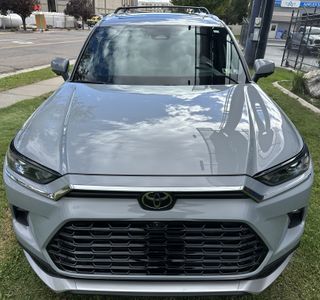 2026 Toyota Grand Highlander Hybrid MAX Platinum AWD photo 12