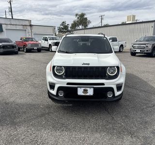 2019 Jeep Renegade Latitude 4WD photo 3