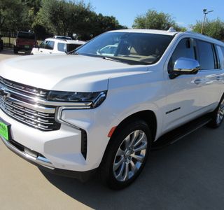 2022 Chevrolet Suburban Premier 4WD photo 3