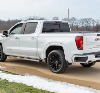 2020 GMC Sierra 1500 Denali Crew Cab Long Box 4WD photo 6
