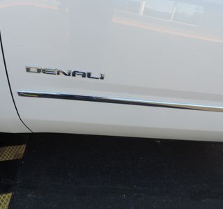 2016 GMC Yukon Denali 4WD photo 26
