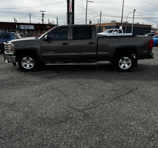 2014 Chevrolet Silverado 1500 2LT Crew Cab Long Box 4WD photo 1