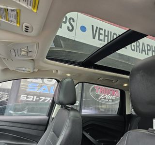 2014 Ford Escape Titanium 4WD photo 16