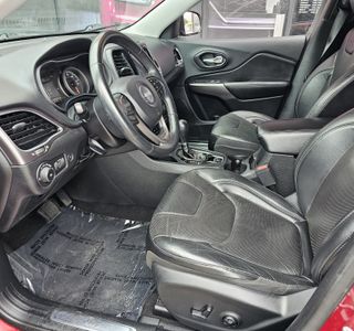 2019 Jeep Cherokee Limited FWD photo 14