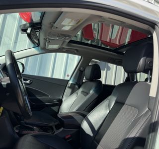 2014 Hyundai Santa Fe XL AWD photo 13