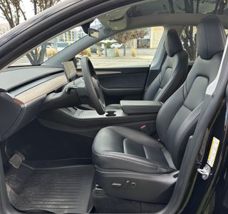 2025 Tesla Model Y Long Range AWD photo 16