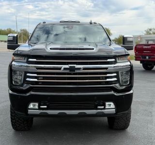 2020 Chevrolet Silverado 2500HD High Country Crew Cab 4WD photo 2