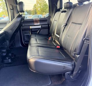 2018 Ford F-150 Lariat Crew Cab 4WD photo 13