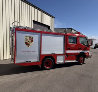 2000 Hino Dutro Fire Truck photo 4