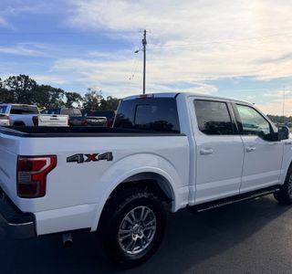 2018 Ford F-150 Lariat Crew Cab 4WD photo 5