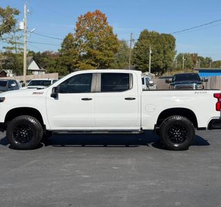 2019 Chevrolet Silverado 1500 LT Trail Boss Crew Cab 4WD photo 9