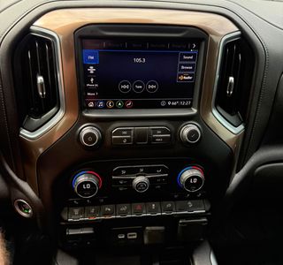 2020 Chevrolet Silverado 2500HD High Country Crew Cab 4WD photo 16