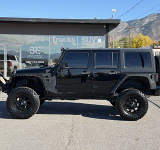 2014 Jeep Wrangler Unlimited Sport 4WD photo 2