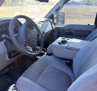 2016 Ford F-250 SD XLT Crew Cab Long Bed 4WD photo 16