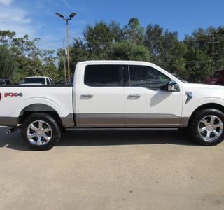 2022 Ford F-150 King Ranch SuperCrew 4WD photo 12