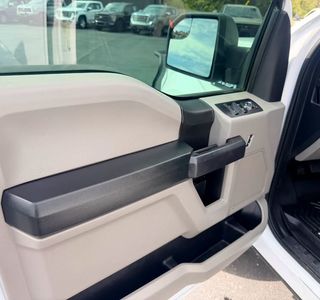 2017 Ford F-150 photo 21