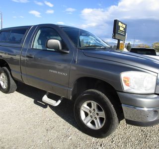 2007 Dodge Ram 1500 SLT  4WD photo 2