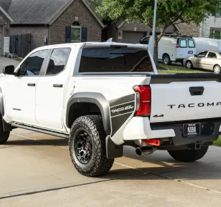 2024 Toyota Tacoma TRD Sport Double Cab 4WD photo 6