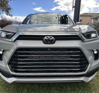 2026 Toyota Grand Highlander Hybrid MAX Platinum AWD photo 13