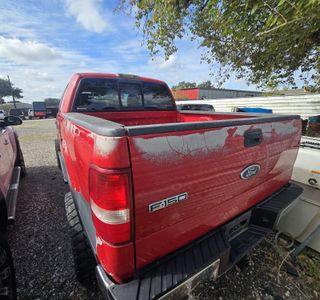 2005 Ford F-150 XLT SuperCrew 2WD photo 6