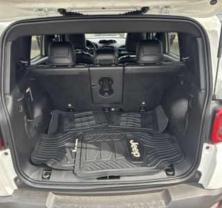 2019 Jeep Renegade Latitude 4WD photo 9