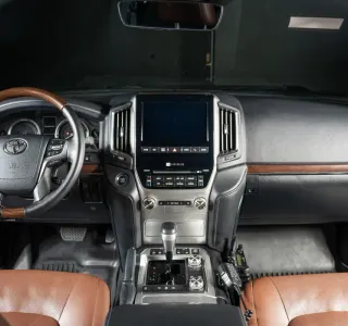 2021 Toyota Land Cruiser 4WD photo 12