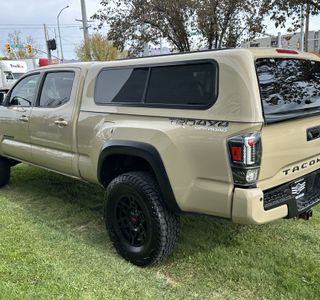 2017 Toyota Tacoma TRD Off Road Premium Long Bed V6 4WD photo 10