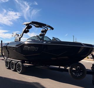 2025 Malibu M242 photo 4
