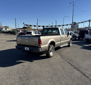 2004 Ford F-250 SD XL Crew Cab Long Bed 4WD photo 6