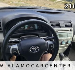 2009 Toyota Camry SE photo 40
