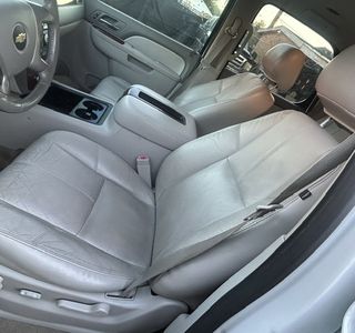 2014 Chevrolet Tahoe LT 2WD photo 17
