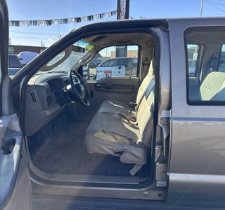 2004 Ford F-250 SD XL Crew Cab Long Bed 4WD photo 12