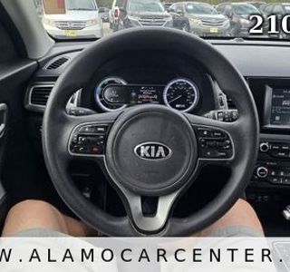 2018 Kia Niro LX photo 32