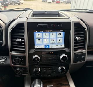 2018 Ford F-150 Lariat SuperCrew 5.5-ft. 4WD photo 14